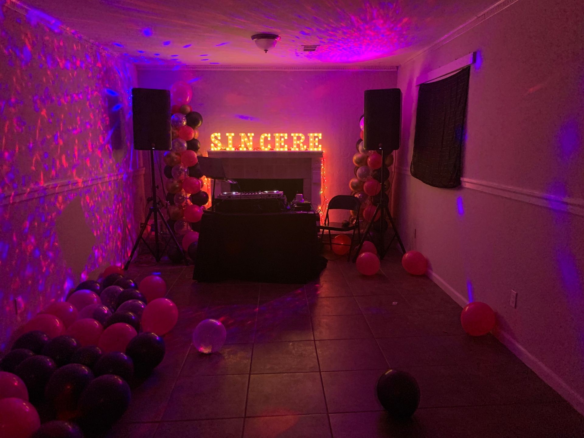 Kickback/Apartment DJ
